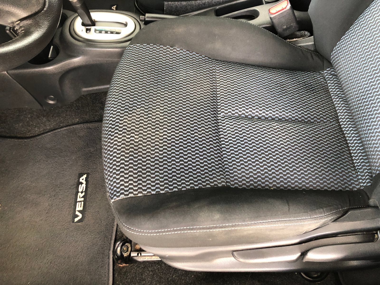 Used 2017 Nissan Versa Note SV FWD image 17