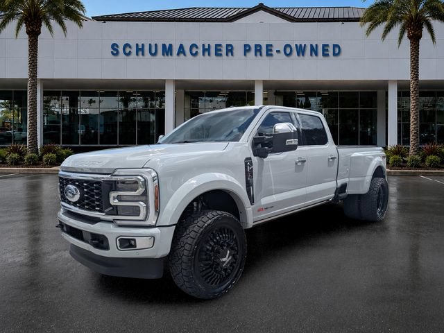 Used 2025 Ford F450 Platinum w/ Platinum Plus Package AWD/4WD image 3