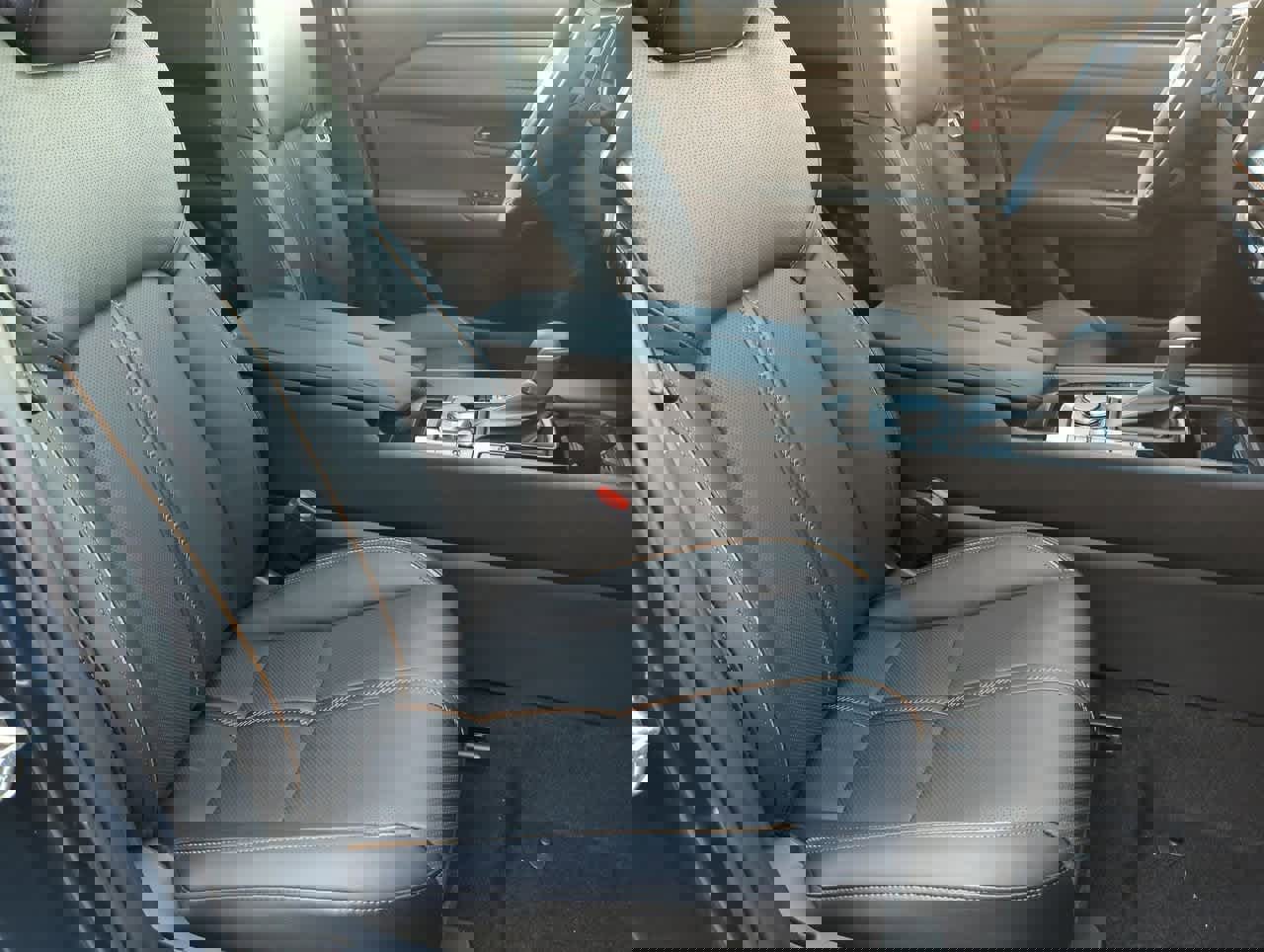 Used 2025 MAZDA CX-50 AWD 2.5 Hybrid w/ Weather Package image 21