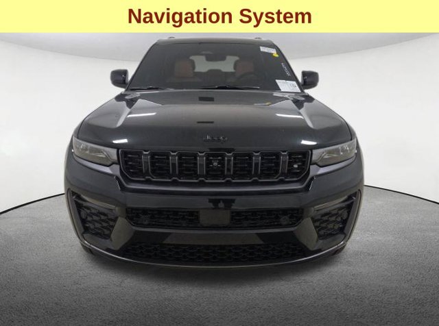 Used 2026 Jeep Grand Cherokee Summit w/ Obsidian Package AWD/4WD image 4