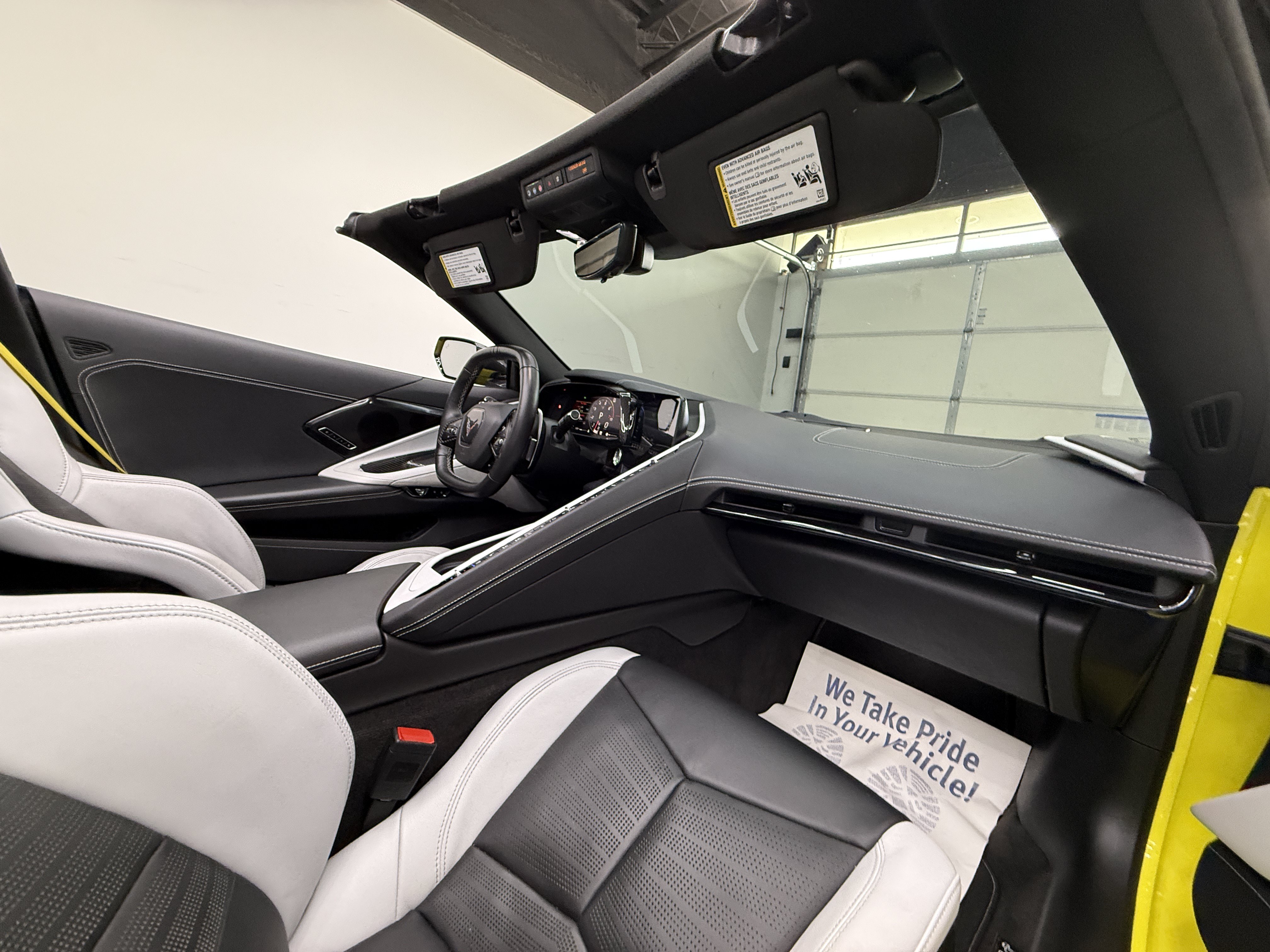 Used 2023 Chevrolet Corvette Stingray Preferred Cpe w/ Z51 Performance Package RWD image 35