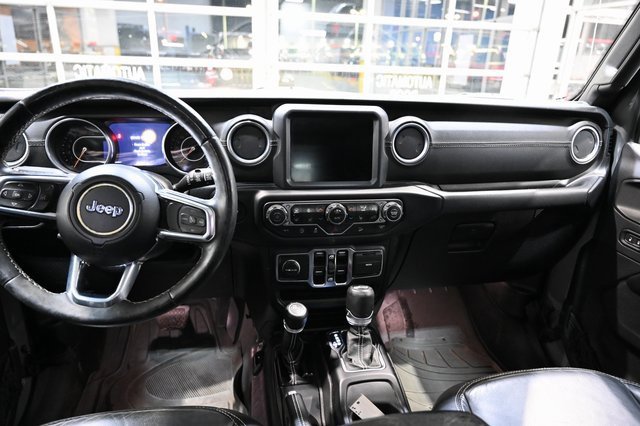 Used 2018 Jeep Wrangler Unlimited Sahara image 12