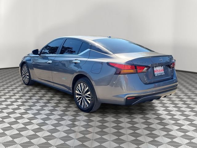 Used 2024 Nissan Altima 2.5 SV image 4