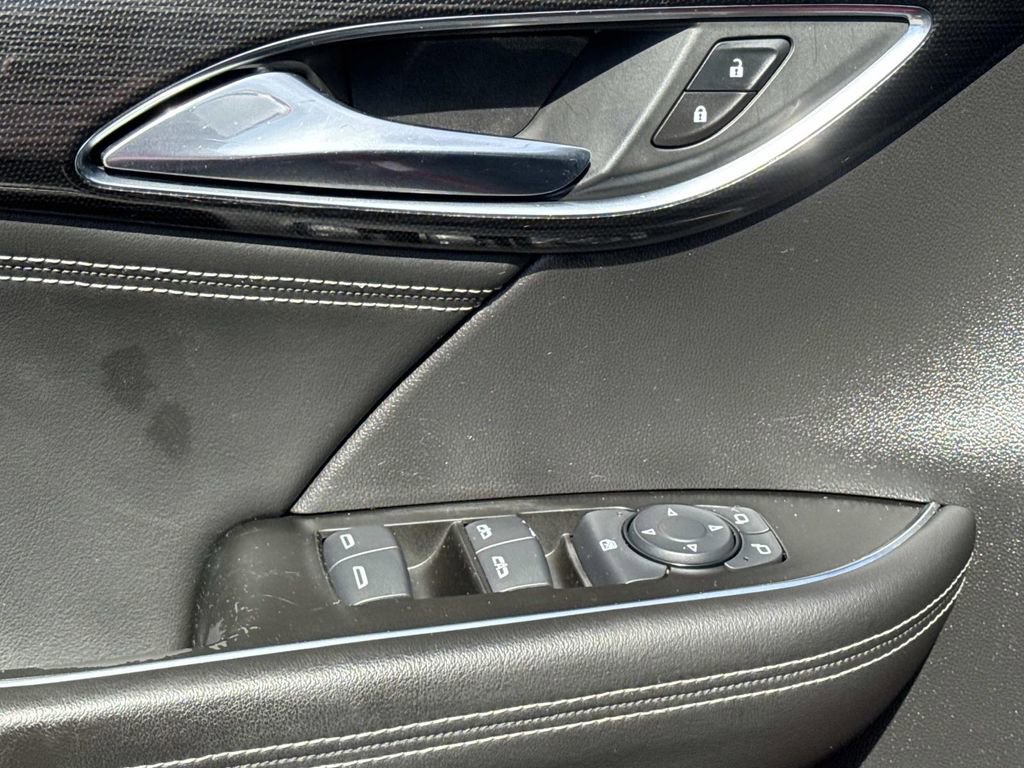 Used 2021 Buick Envision Preferred w/ Sport Touring Package image 21