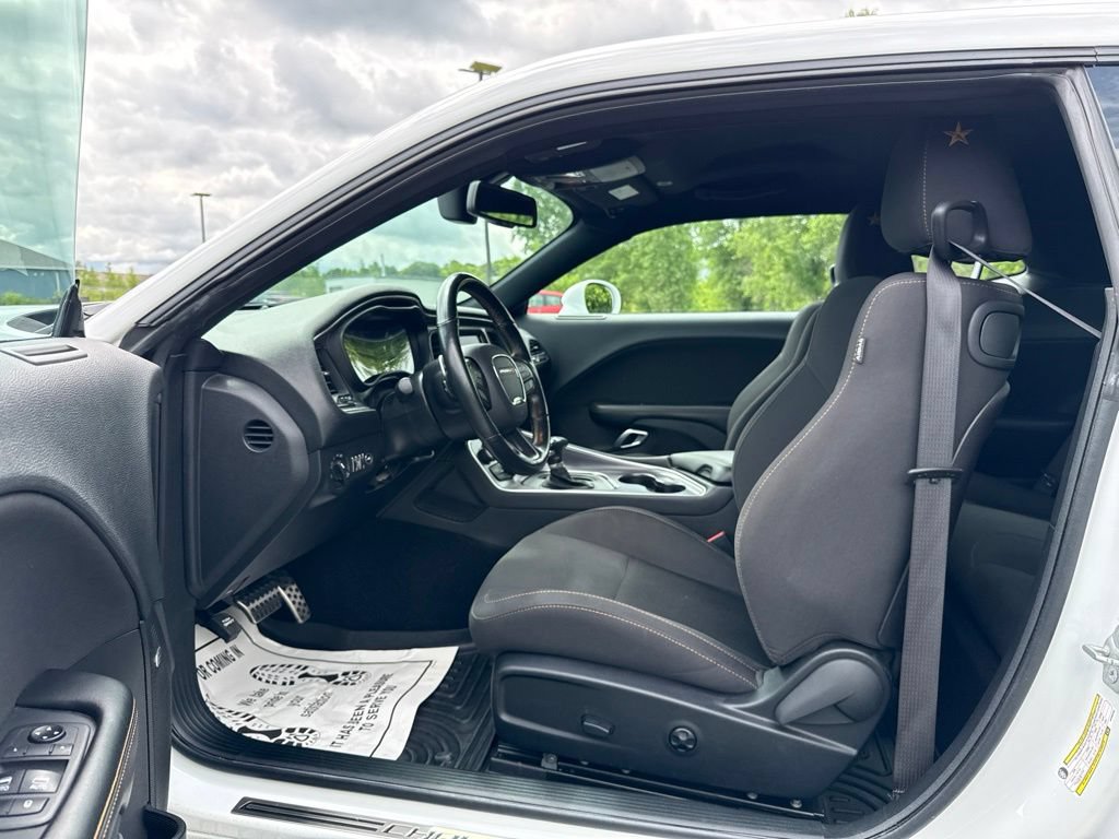 Used 2019 Dodge Challenger R/T Scat Pack w/ Stars & Stripes Edition RWD image 18