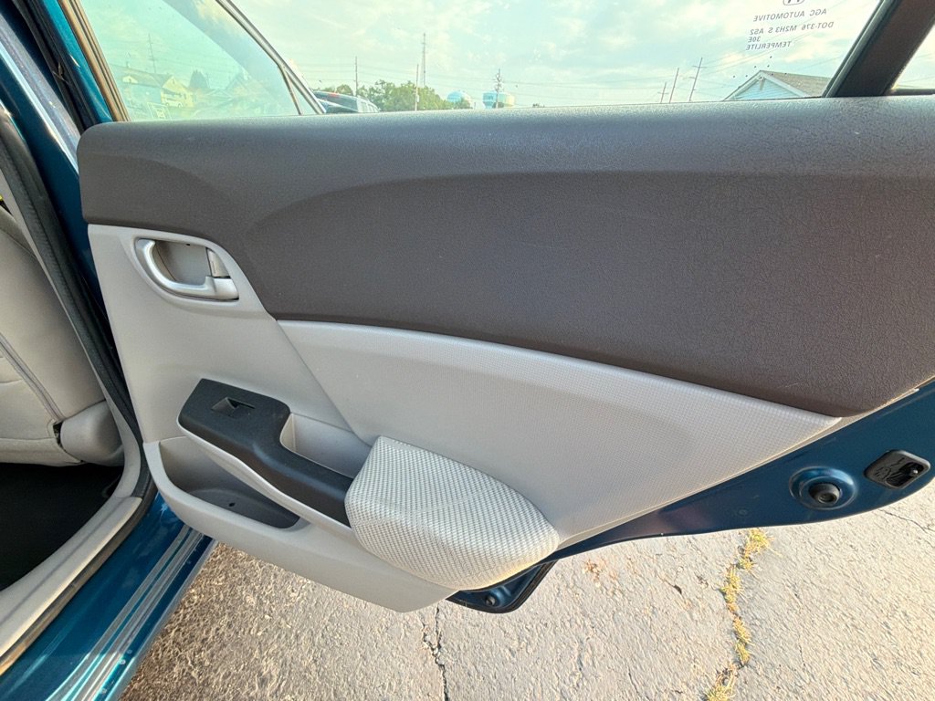 Used 2012 Honda Civic LX image 29