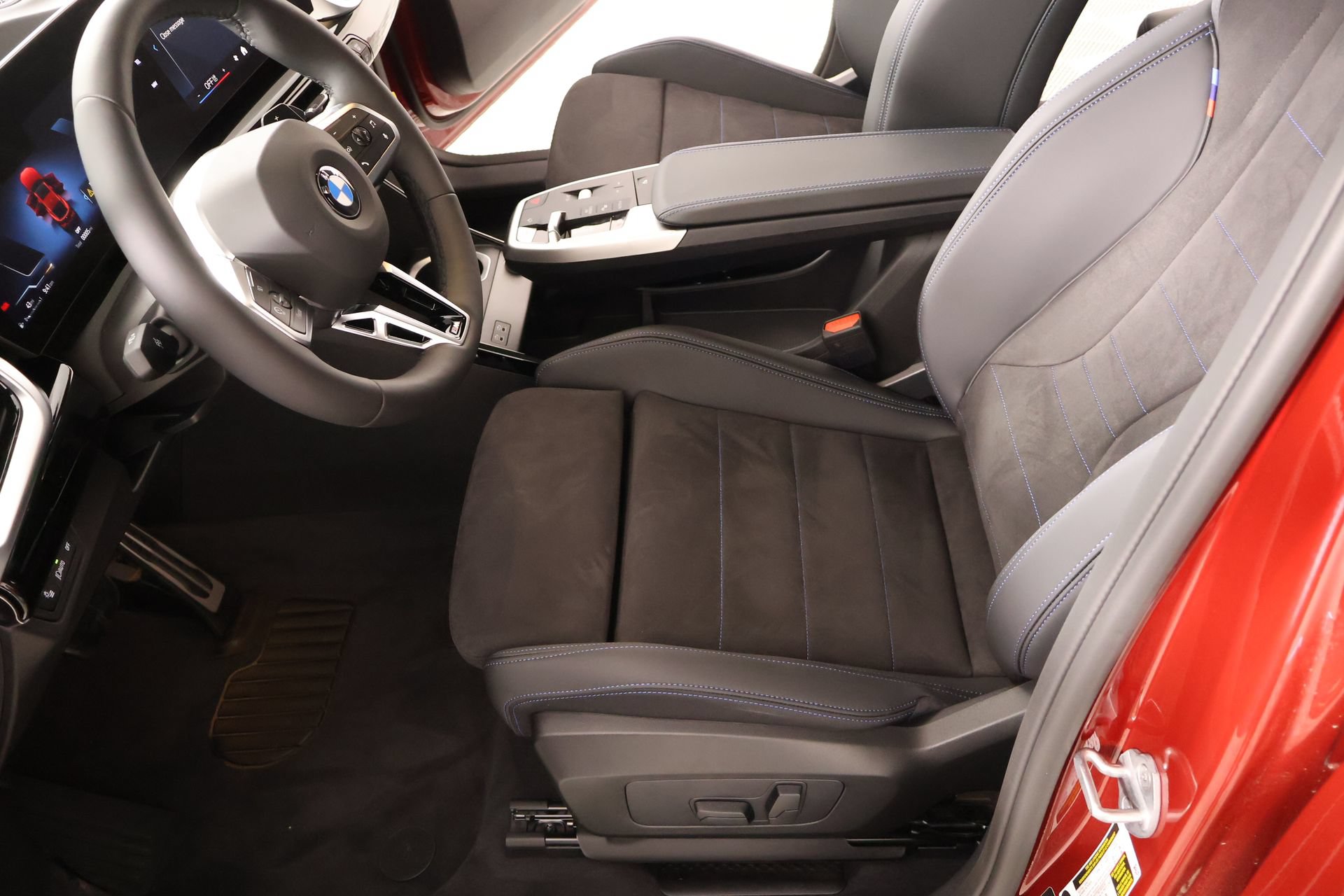 New 2026 BMW X2 xDrive28i w/ Technology Package AWD/4WD image 11