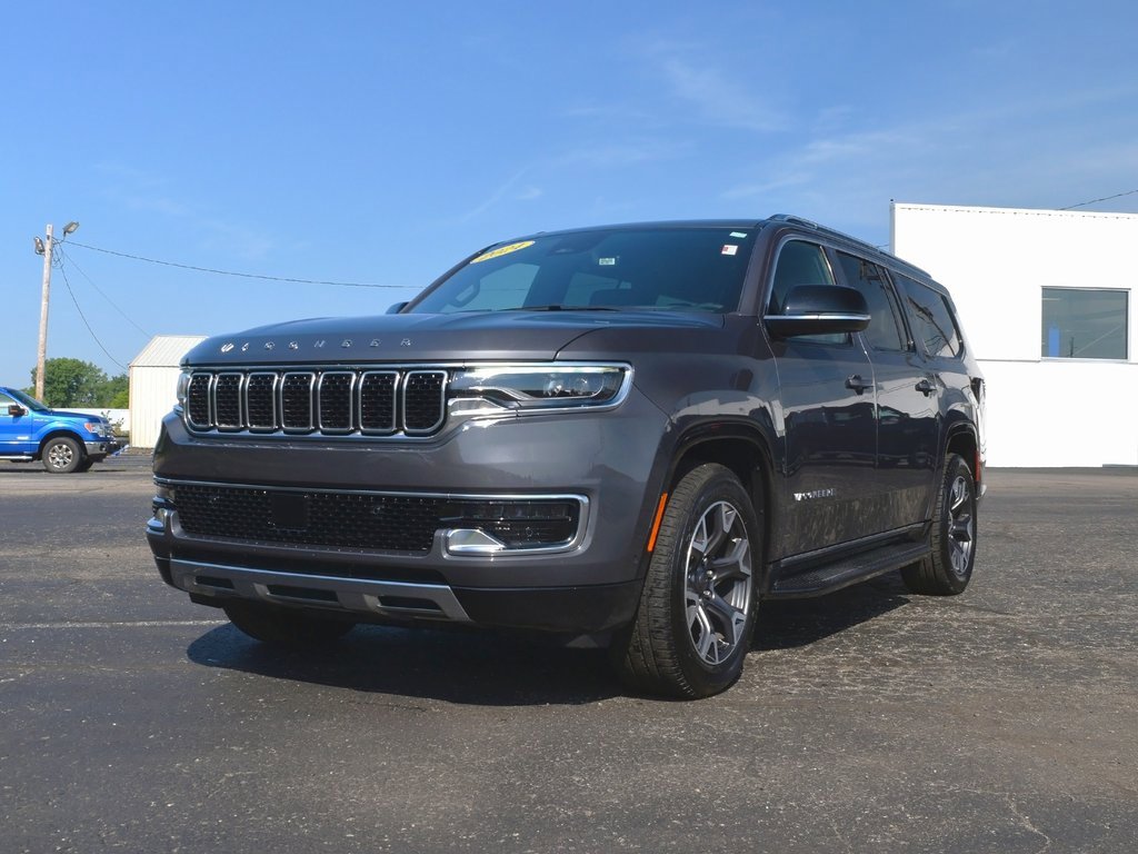 Used 2024 Jeep Wagoneer L Series III w/ Flexible Seating Group image 11
