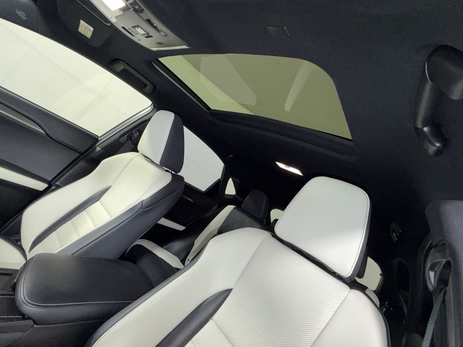 Used 2021 Lexus NX 300 F Sport w/ Accessory Package AWD/4WD image 23