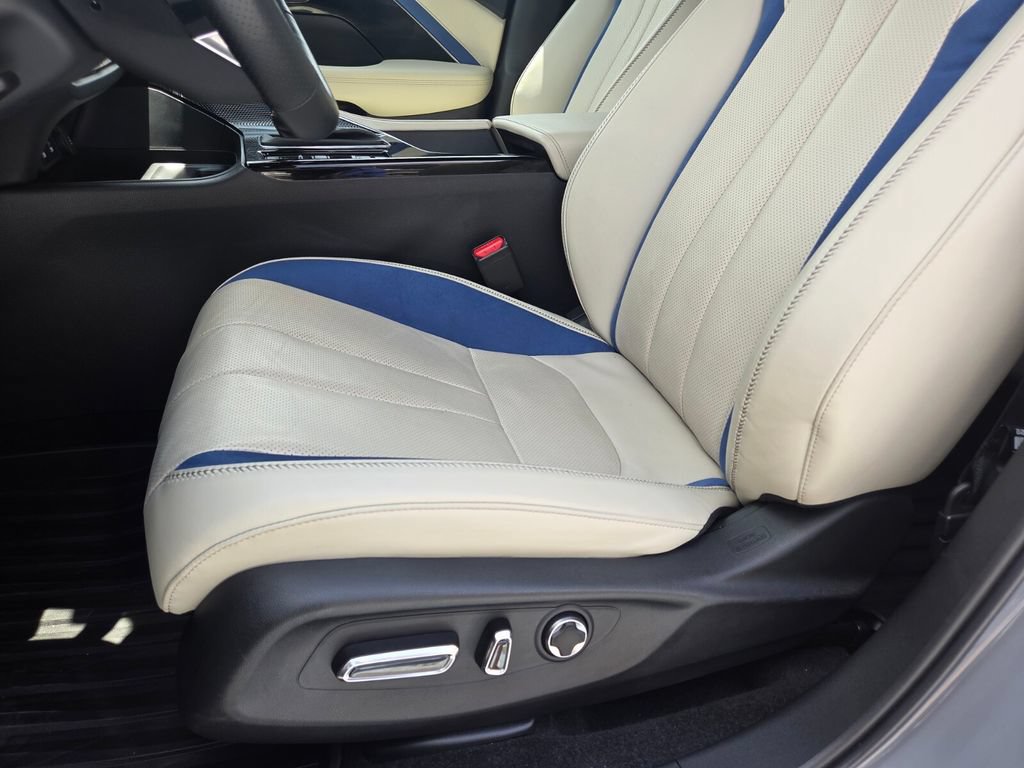 Certified 2025 Acura ADX A-Spec FWD image 10