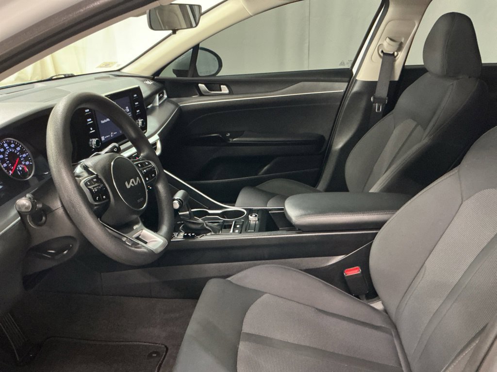 Used 2023 Kia K5 LXS FWD image 15