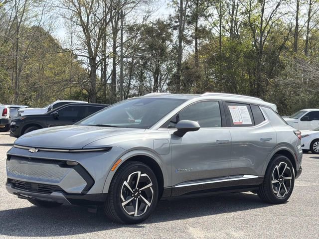 Used 2025 Chevrolet Equinox EV LT w/ Convenience Package image 14