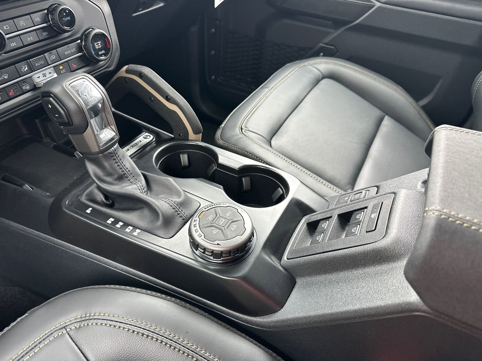 New 2025 Ford Bronco Badlands AWD/4WD image 33