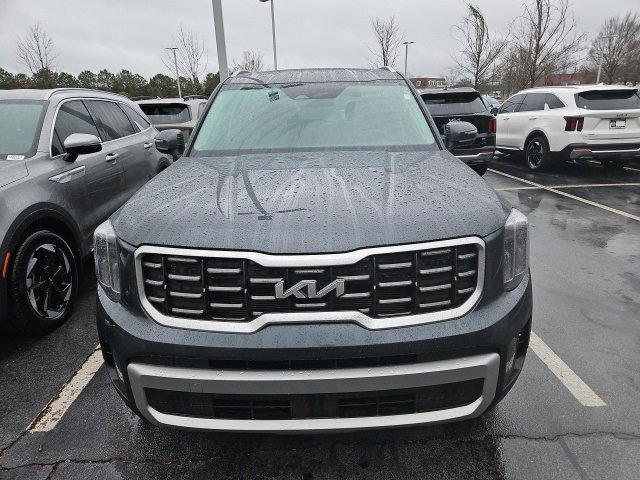 Used 2023 Kia Telluride S w/ S Sunroof Package image 2