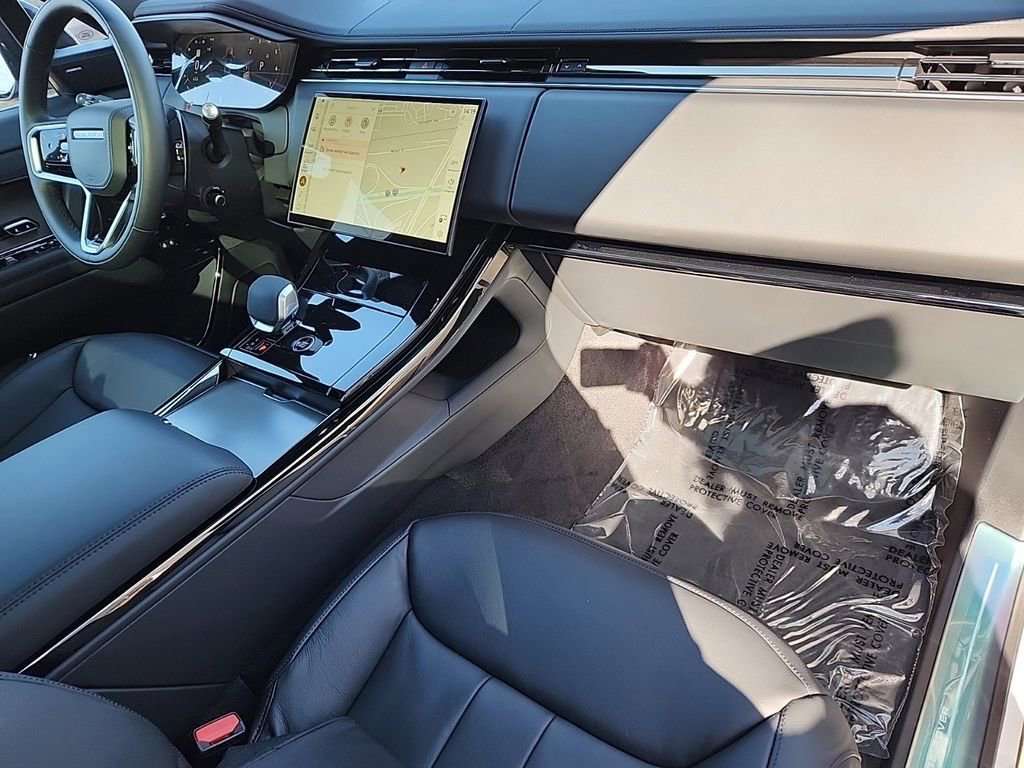 Certified 2025 Land Rover Range Rover Sport image 28