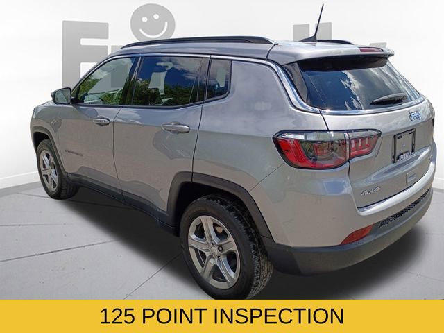 Used 2023 Jeep Compass Latitude w/ Convenience Group AWD/4WD image 7