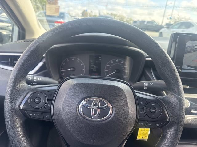 Used 2023 Toyota Corolla LE image 27