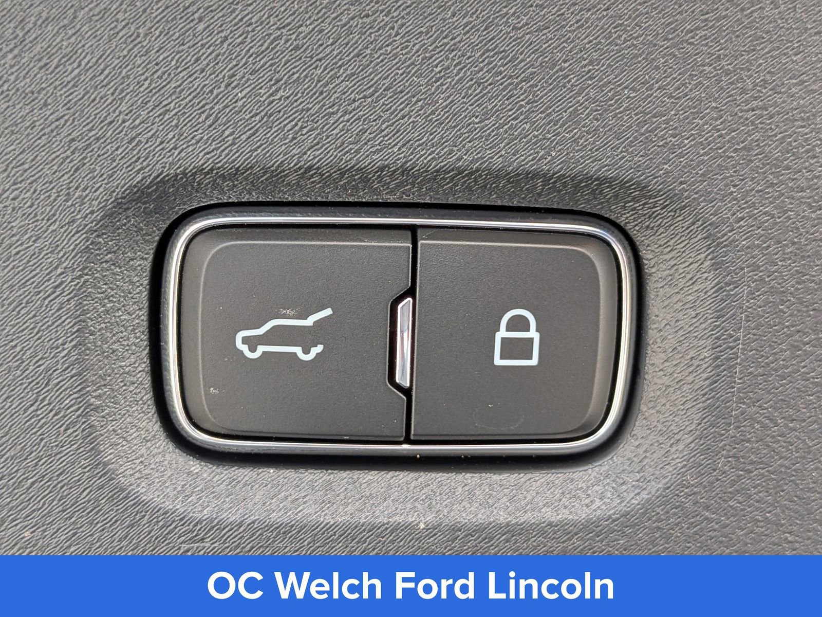 Certified 2025 Lincoln Navigator L Black Label AWD/4WD image 16