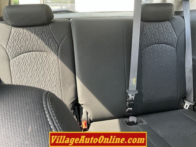 Used 2013 GMC Acadia SLE AWD/4WD image 44