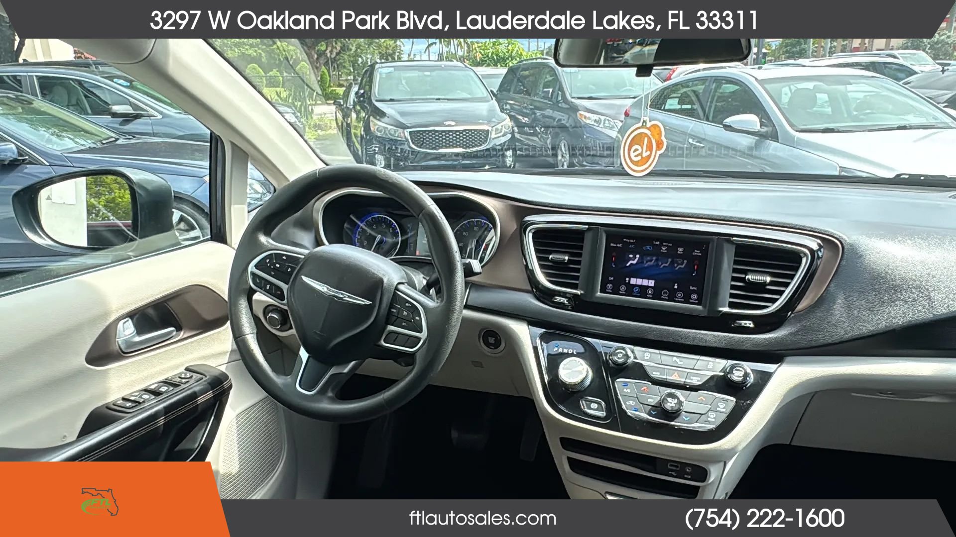Used 2018 Chrysler Pacifica LX FWD image 39