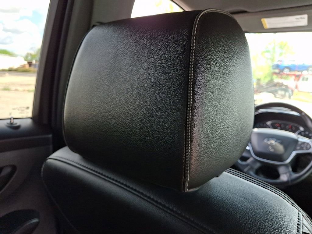 Used 2022 Chevrolet Traverse RS w/ LPO, Floor Liner Package AWD/4WD image 14