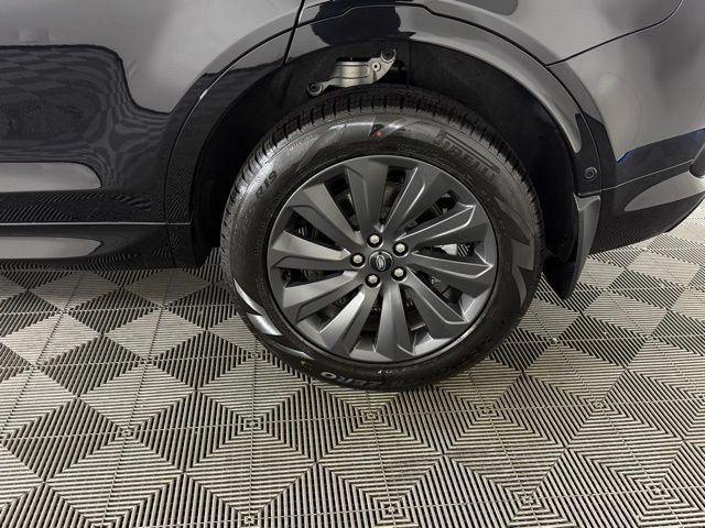 Certified 2025 Land Rover Discovery Sport S AWD/4WD image 13
