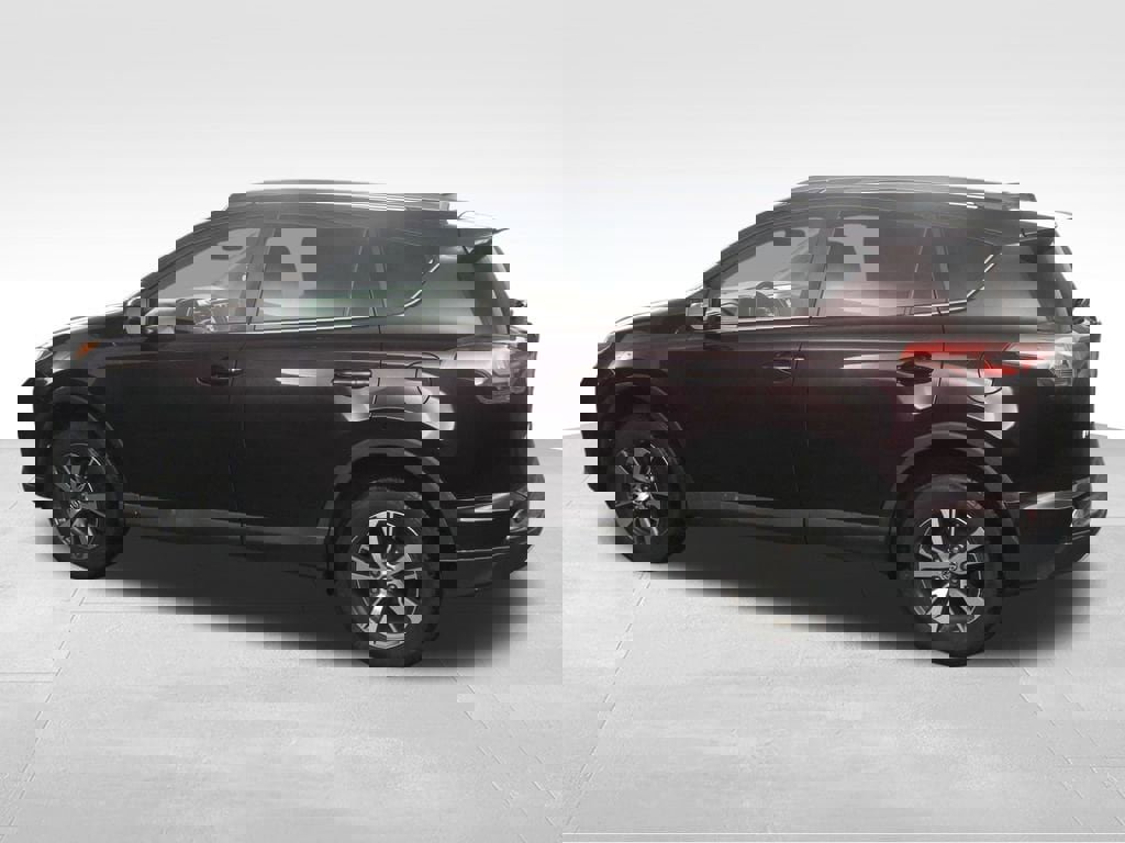 Used 2018 Toyota RAV4 XLE image 4