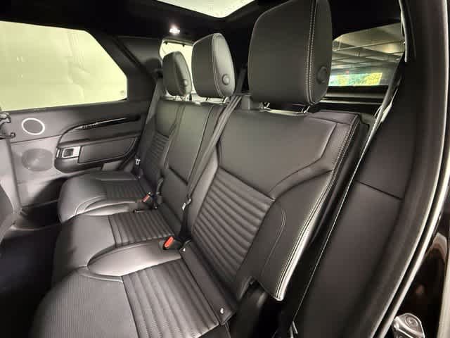 New 2026 Land Rover Discovery S AWD/4WD image 19