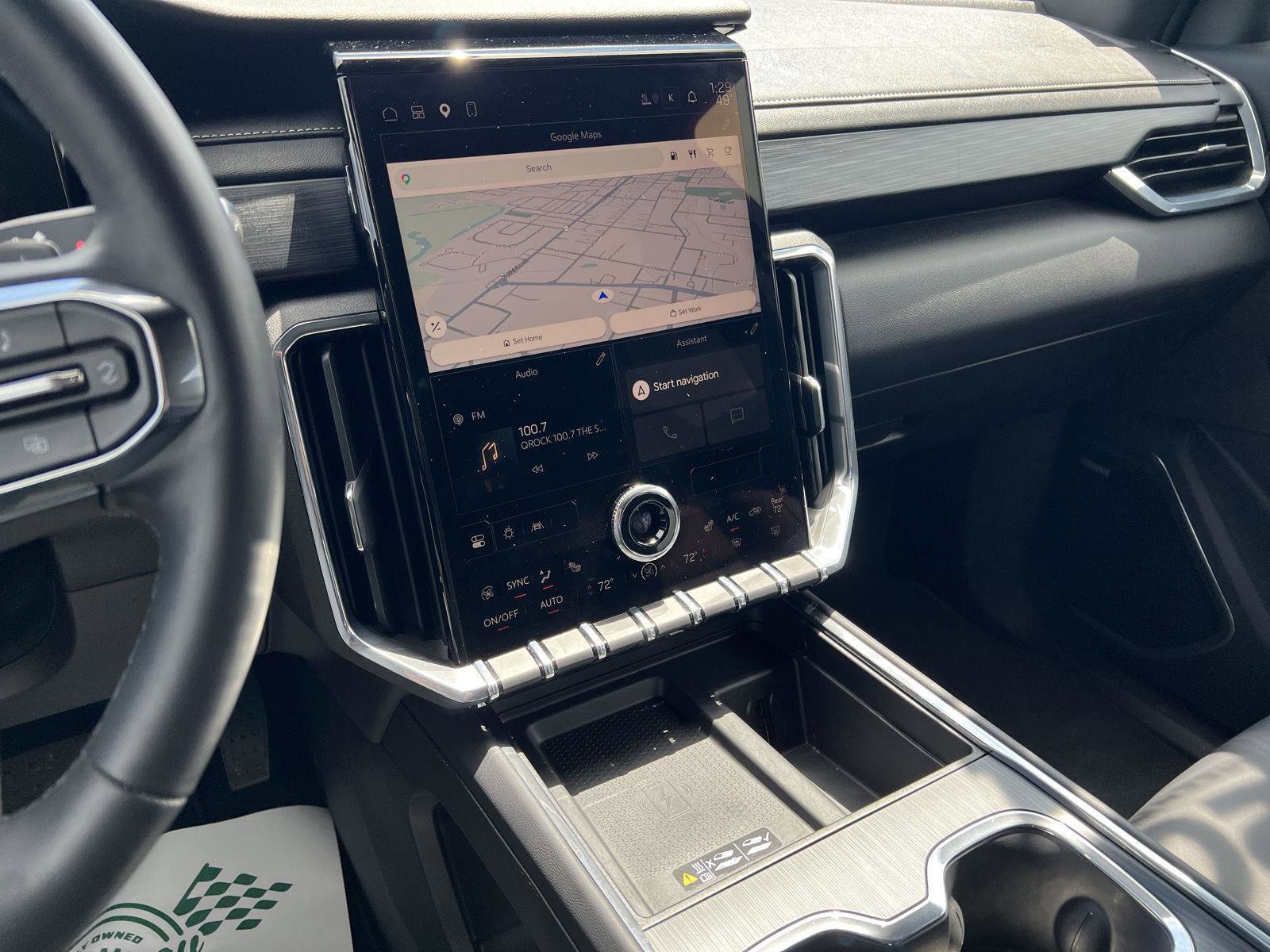 Used 2024 GMC Acadia Elevation AWD/4WD image 28