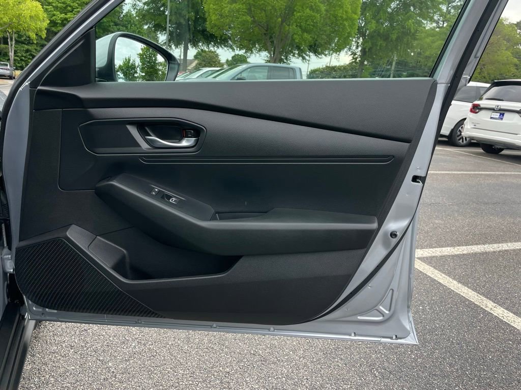 Certified 2025 Honda Accord LX image 29