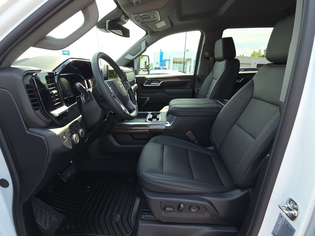 New 2026 Chevrolet Silverado 3500 LT w/ Trail Boss Package AWD/4WD image 16