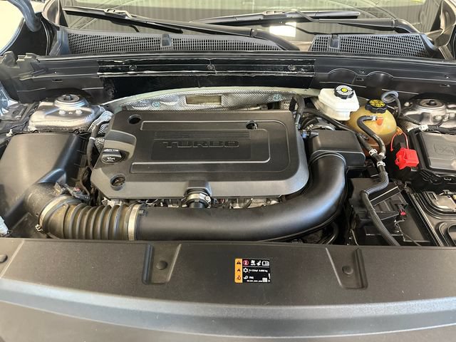 Certified 2021 Buick Envision Essence AWD/4WD image 33
