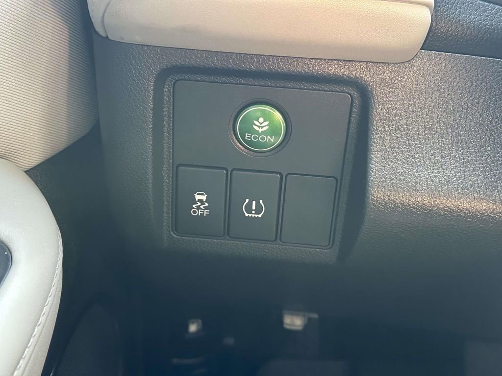 Used 2016 Honda HR-V EX image 22