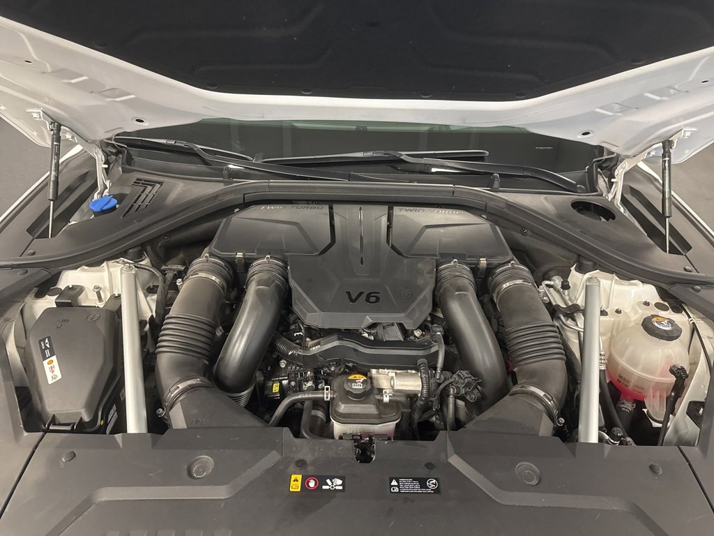 Used 2023 Genesis GV70 3.5T Sport w/ Sport Prestige Package image 15