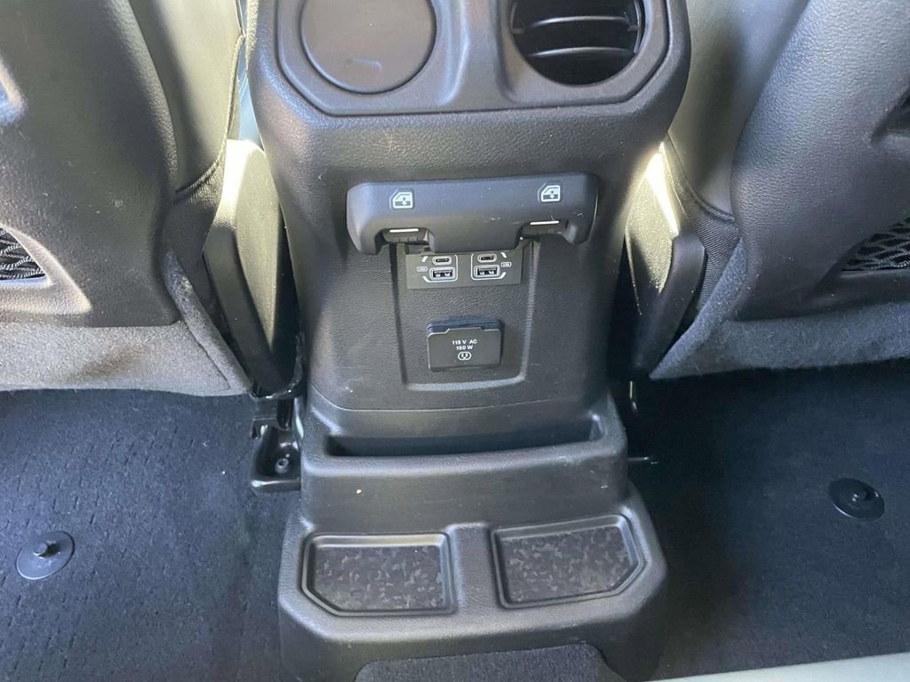 Used 2024 Jeep Wrangler High Altitude image 13