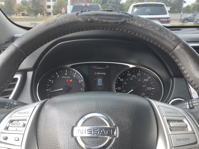 Used 2016 Nissan Rogue SL AWD/4WD image 18