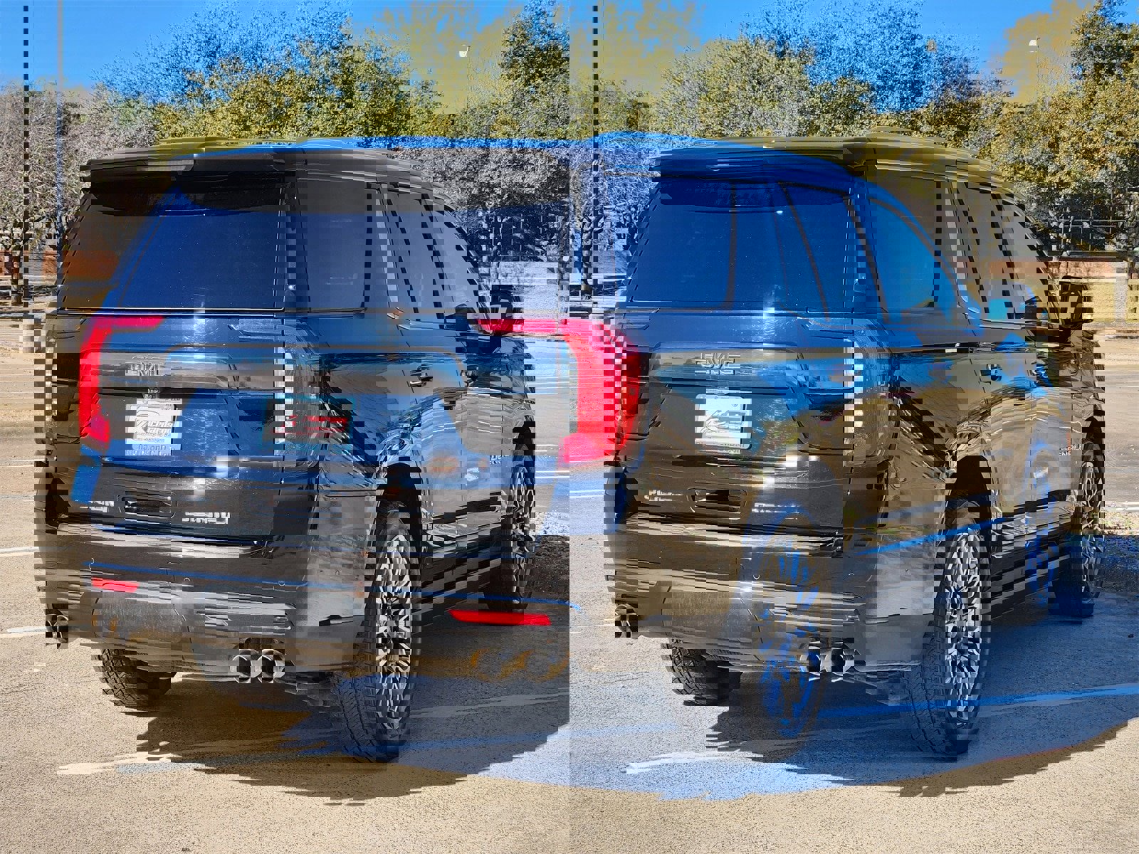 Used 2024 GMC Yukon Denali Ultimate w/ LPO, Floor Liner Package image 6