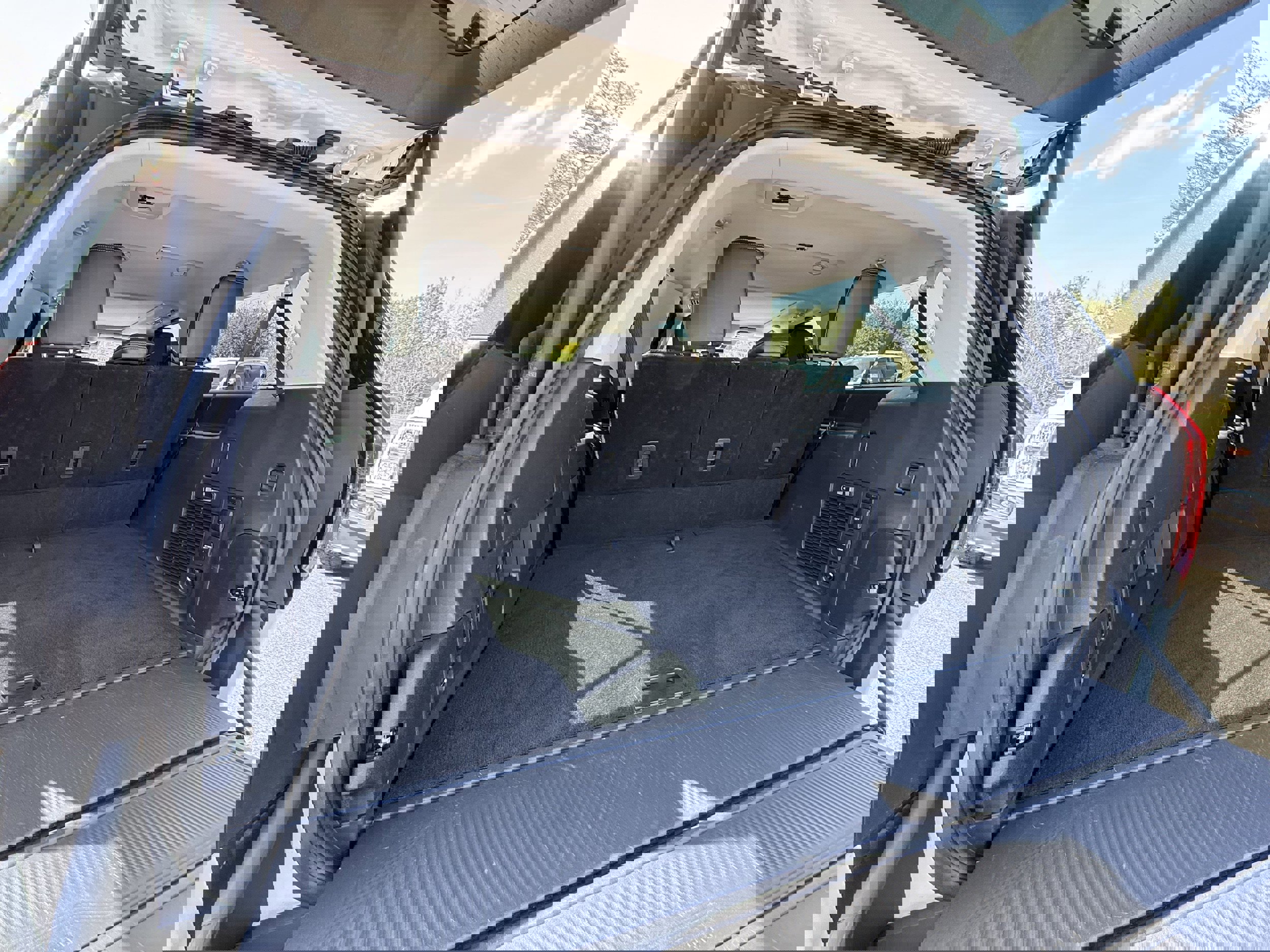 Used 2025 Ford Expedition Max Platinum image 29