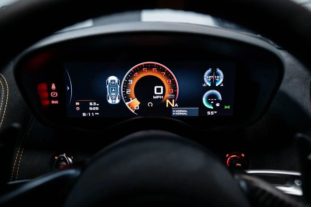 Used 2020 McLaren 600LT Spider image 46