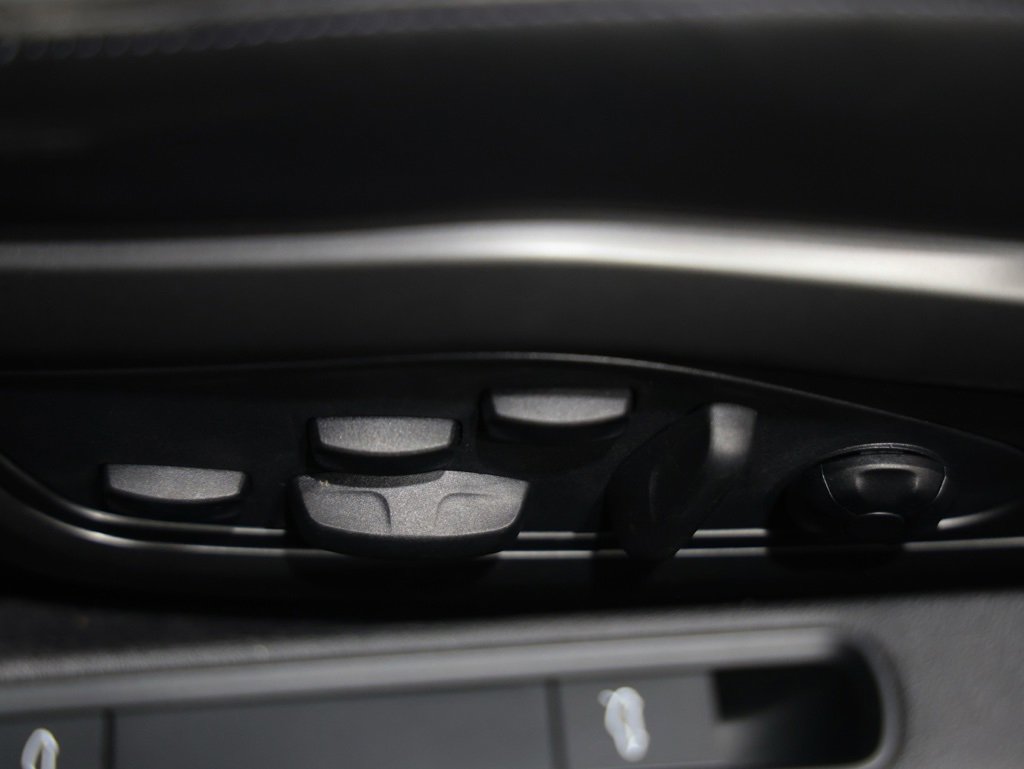 Used 2023 Porsche 911 Carrera GTS w/ Premium Package image 38