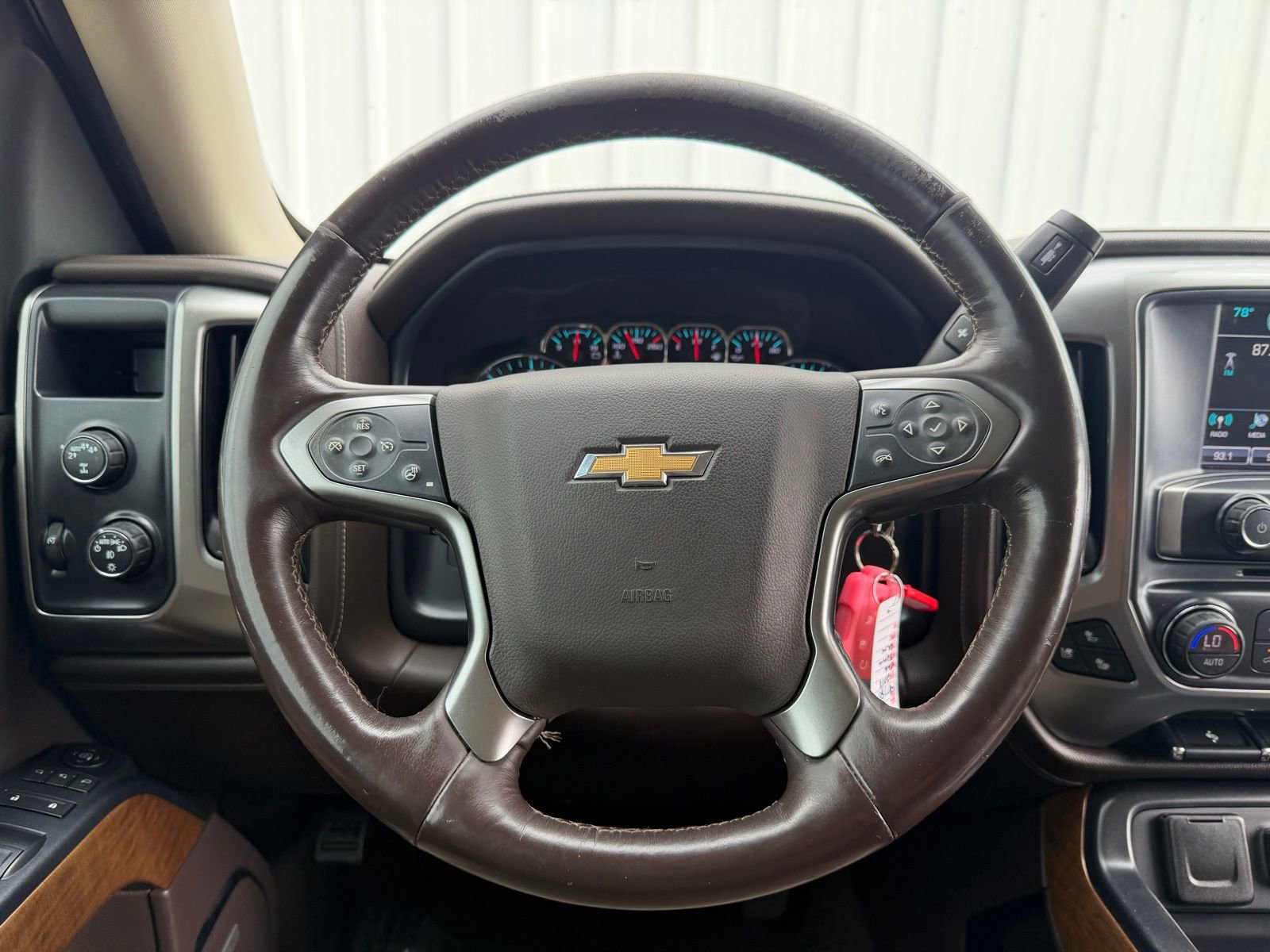 Used 2018 Chevrolet Silverado 1500 LTZ w/ Texas Edition AWD/4WD image 13