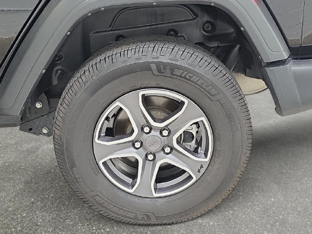 Used 2022 Jeep Wrangler Unlimited Sport AWD/4WD image 32