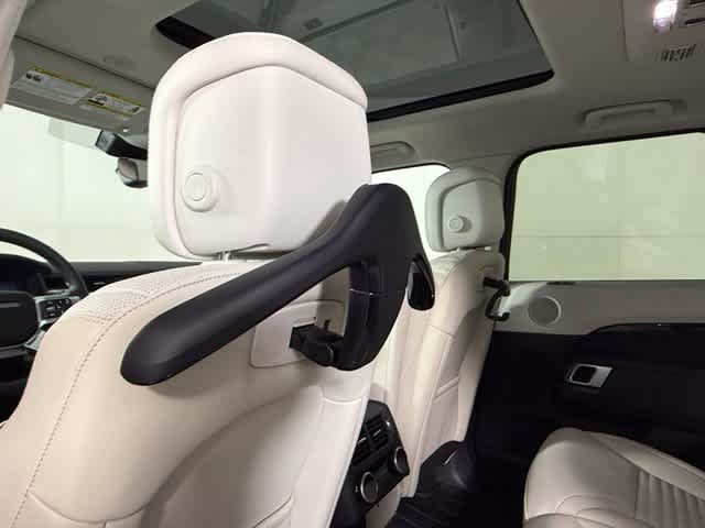 New 2026 Land Rover Discovery S AWD/4WD image 26