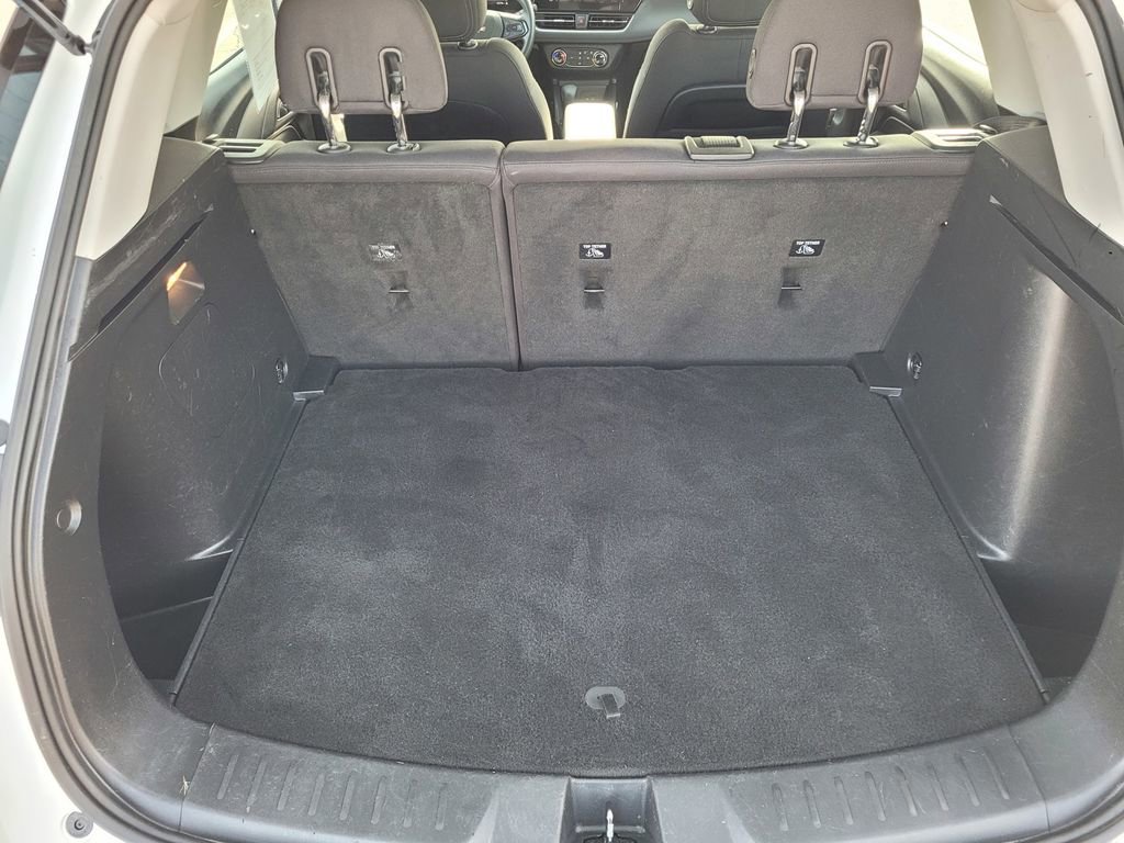 Used 2025 Chevrolet TrailBlazer LS w/ LS Convenience Package image 7