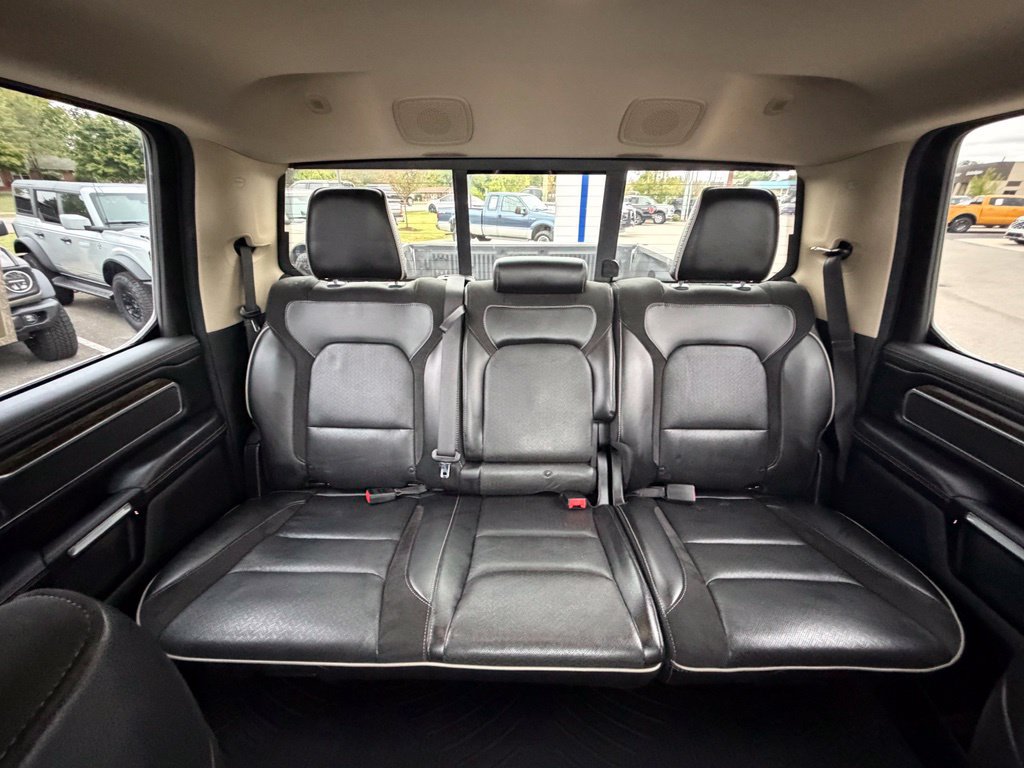 Used 2019 RAM 1500 Laramie AWD/4WD image 17