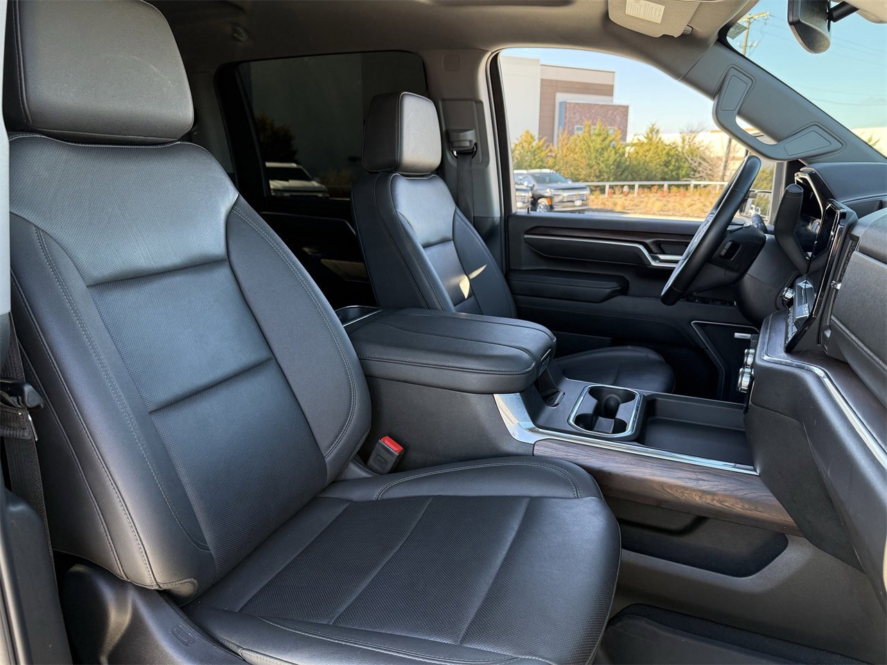 Used 2025 GMC Sierra 2500 SLT w/ Texas SLT Premium Package image 23