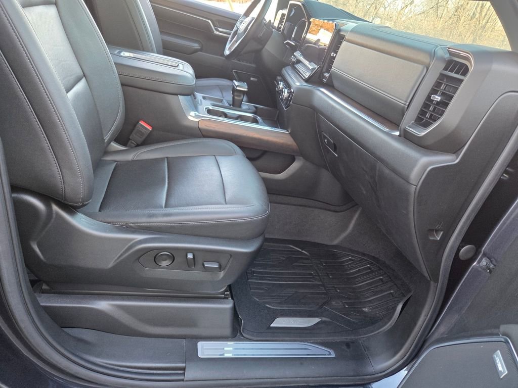 Used 2022 GMC Sierra 1500 SLT w/ SLT Premium Plus Package image 22