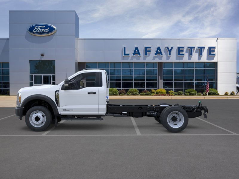 New 2026 Ford F550 2WD Regular Cab Super Duty image 3
