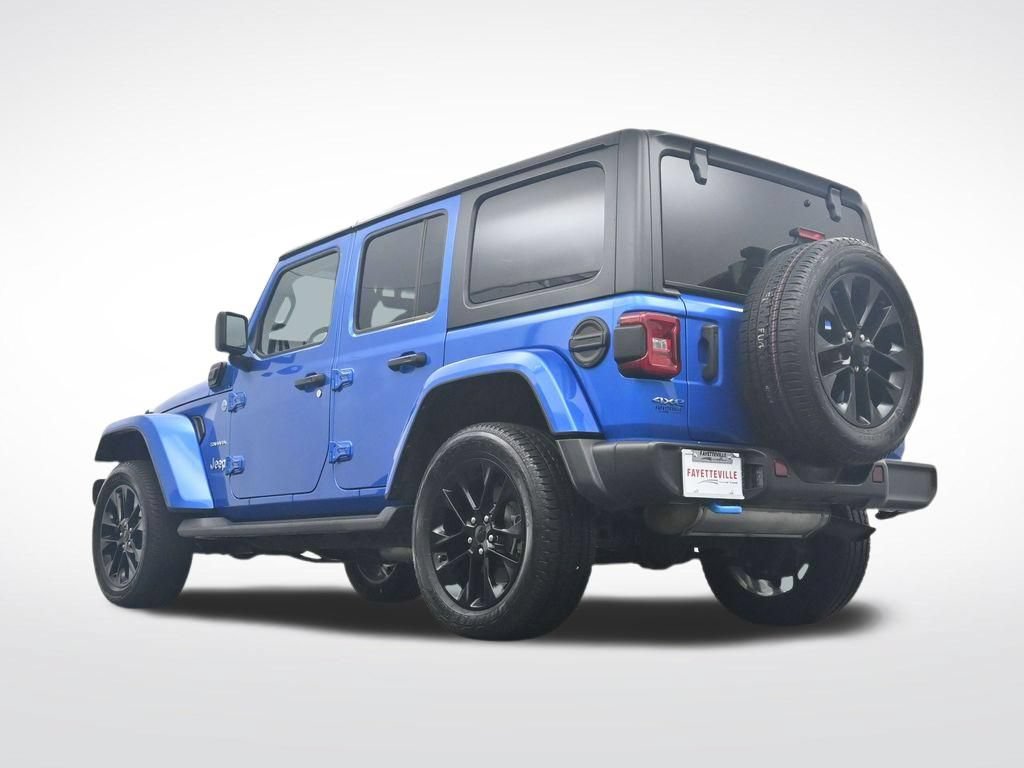 Used 2022 Jeep Wrangler Unlimited Sahara AWD/4WD image 35