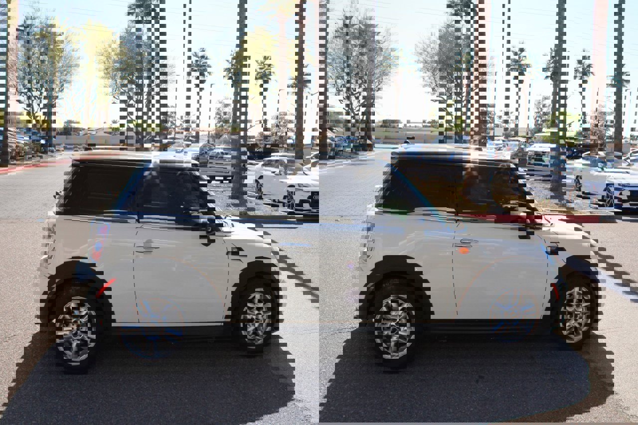 Used 2013 MINI Cooper Hardtop image 6